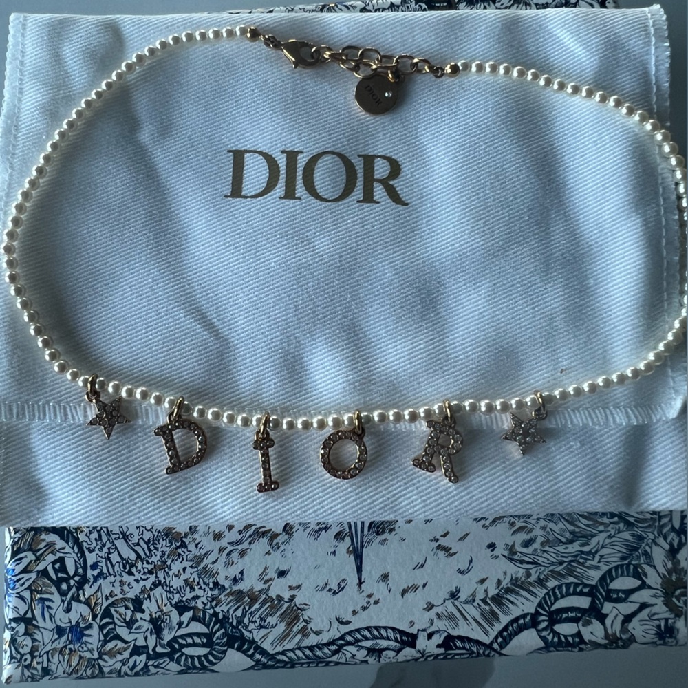 Dior choker necklace